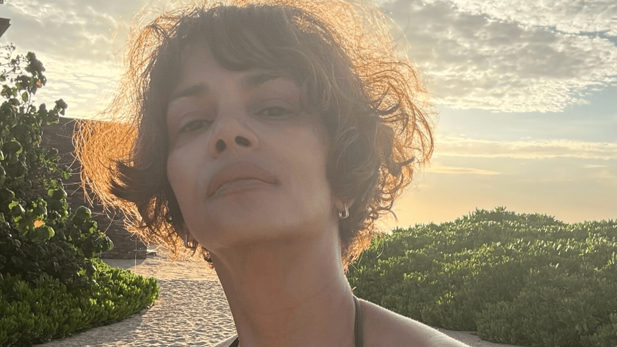 Halle Berry's Vacation Swimsuit Selfie Sets Social Media Ablaze