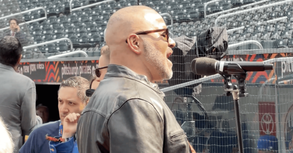 Hamilton Star's Anthem Flub Steals Show at Mets' Opening Day