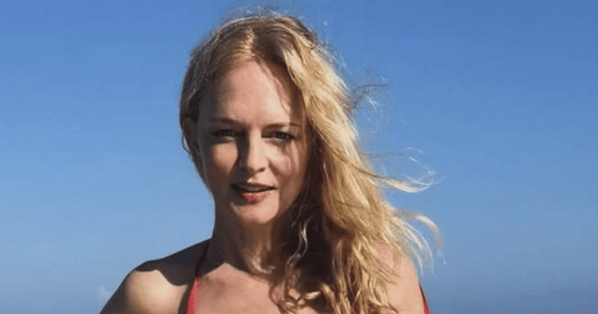 Heather Graham Defies Age with Sizzling Red Swimsuit Post at 56