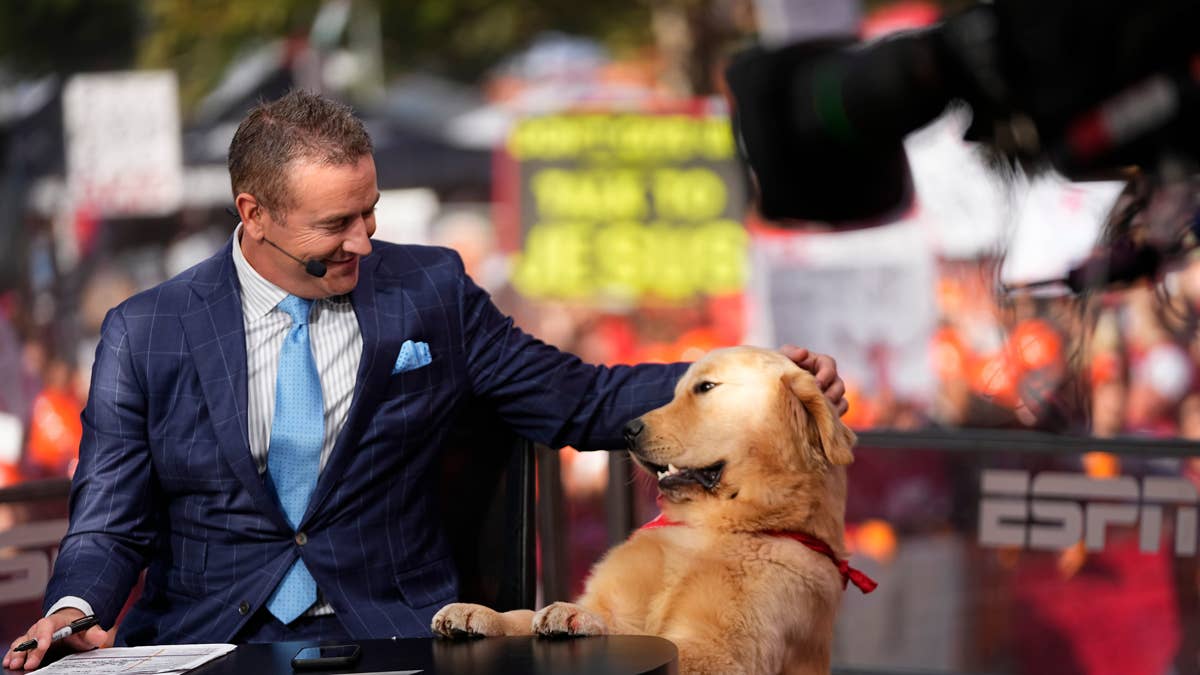 Herbstreit's Dog Antics Already Testing Fans' Patience Ahead of 2026