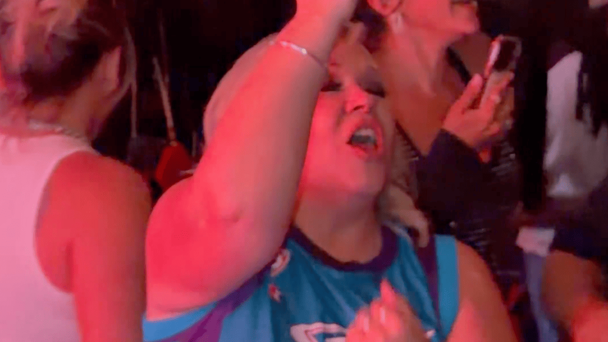 Holly Rowe Steals the Show at WNBA All-Star Weekend