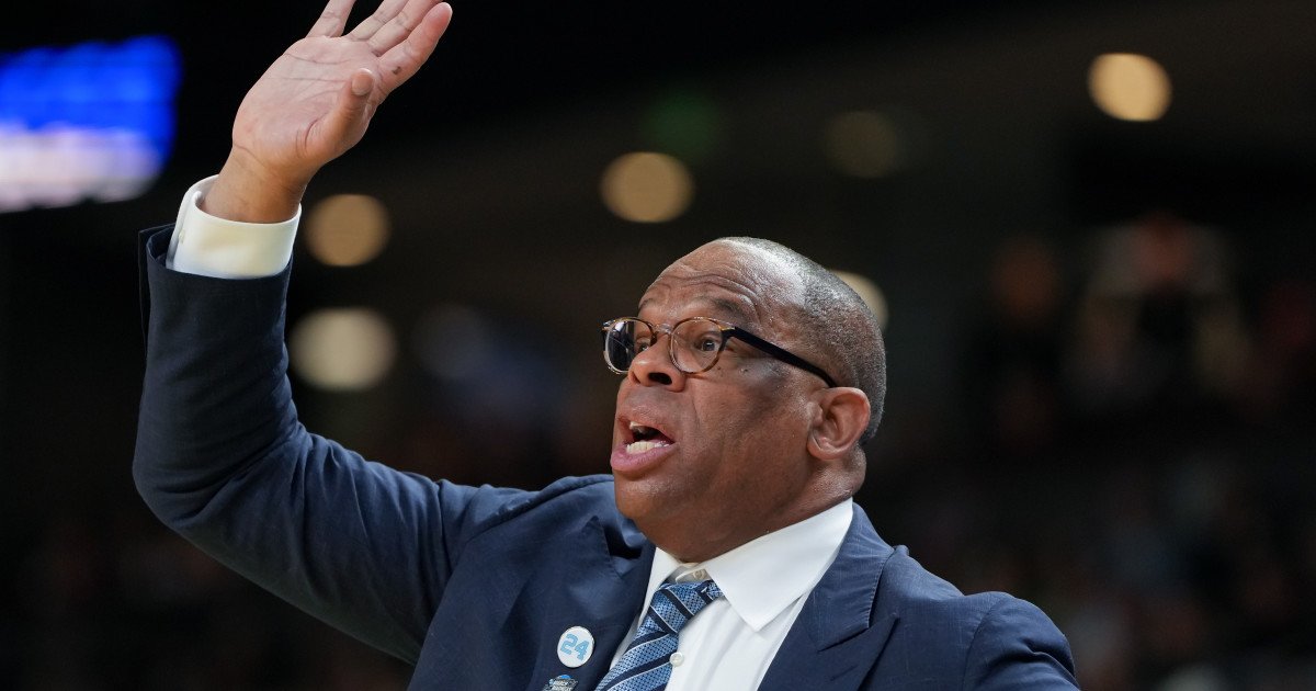 Hubert Davis Era Ends: North Carolina Cuts Ties After Tournament Heartbreak