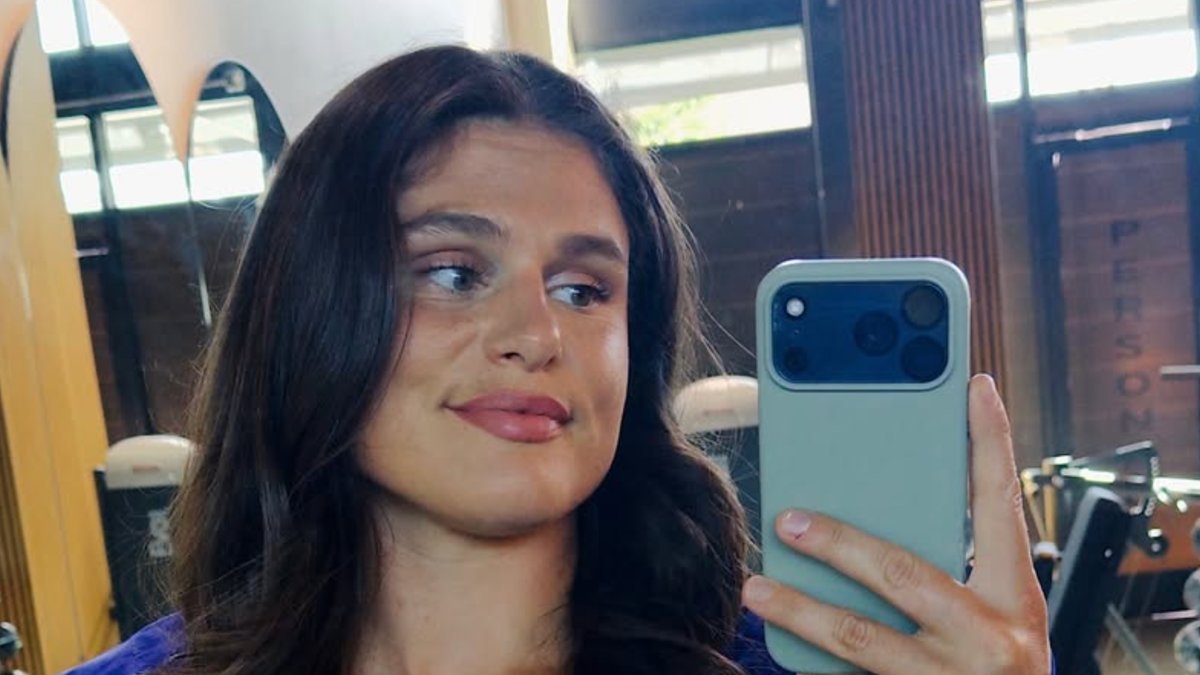 Ilona Maher's Gym Selfie Has Fans Melting