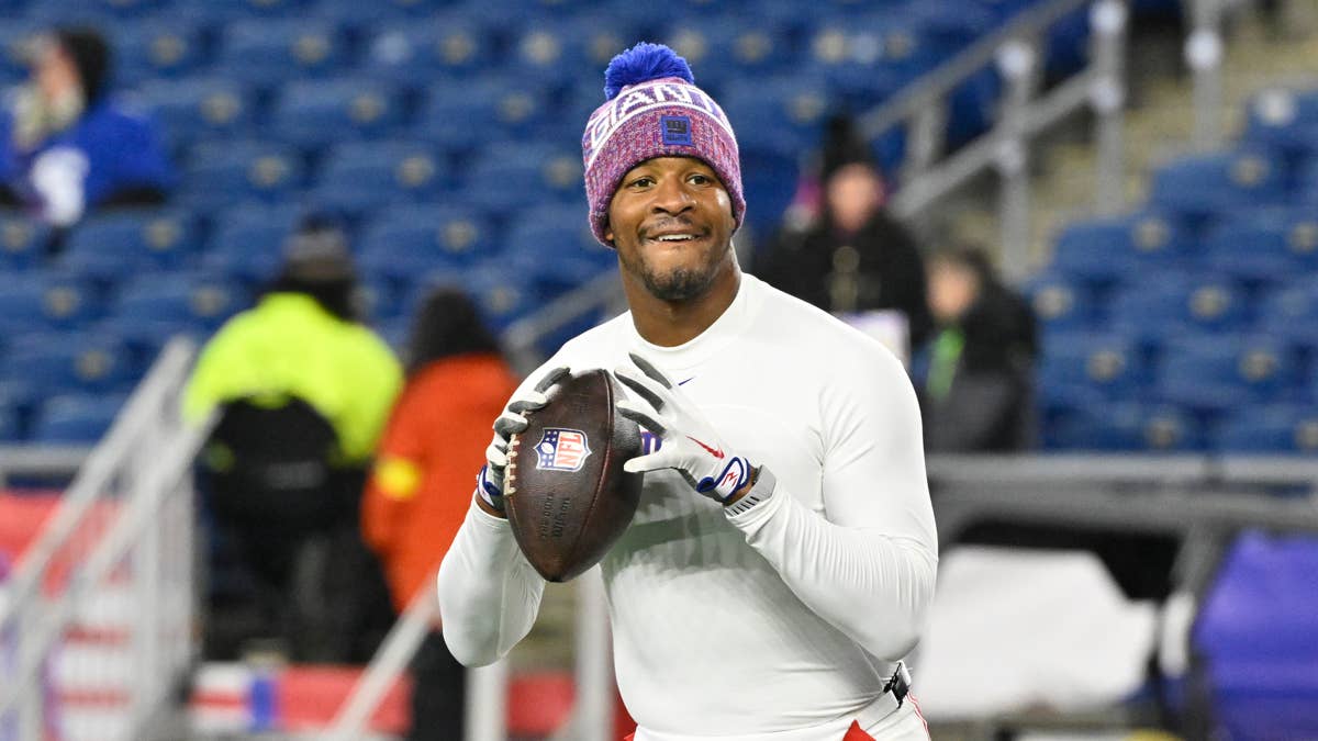 Jameis Winston's Wholesome Stadium Cleanup Wins Over World Cup Fans