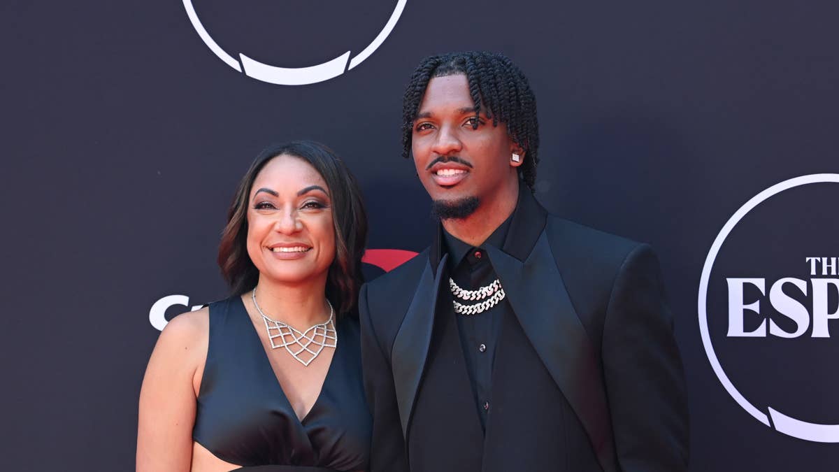 Jayden Daniels' Mom Issues Stern Warning to Gold Diggers Eyeing Her Son