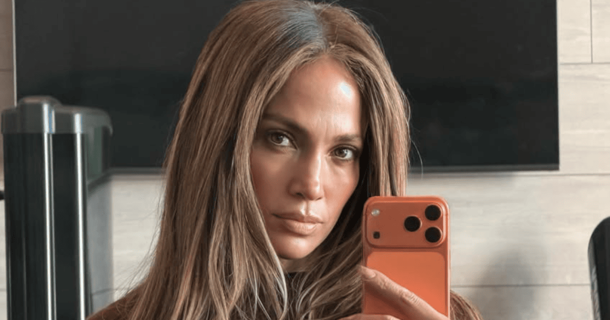 Jennifer Lopez, 56, Ignites Social Media Frenzy with Jaw-Dropping Selfie