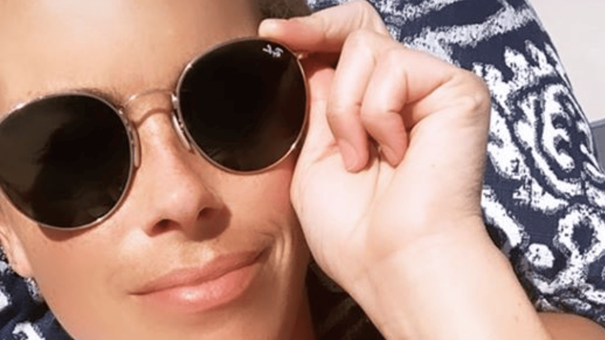Jenny Taft Stuns Fans with Bold Swimsuit Photo During World Cup
