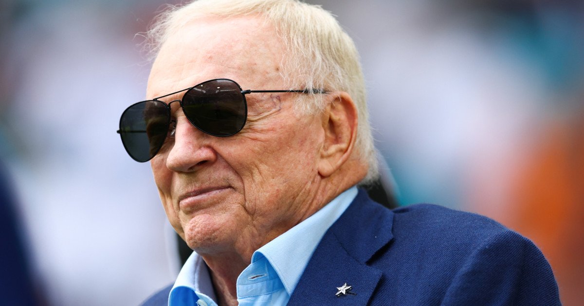 Jerry Jones' Agent Aversion Threatens Another Cowboys Star's Future