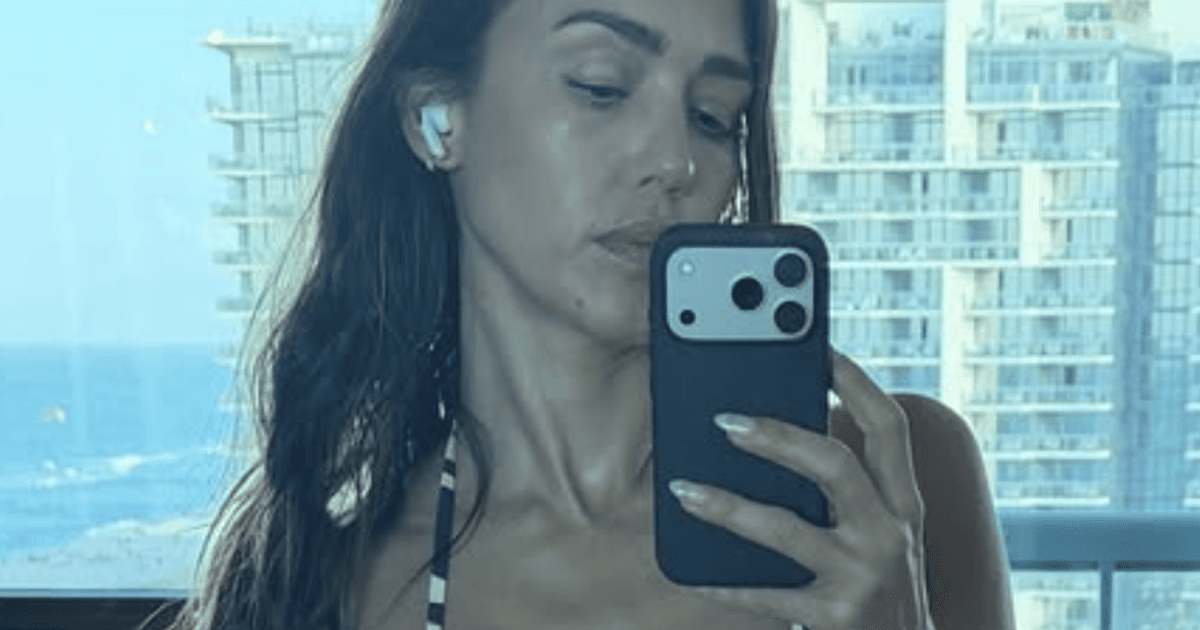 Jessica Alba Turns Up the Heat in Daring Miami Beach Photo at 44