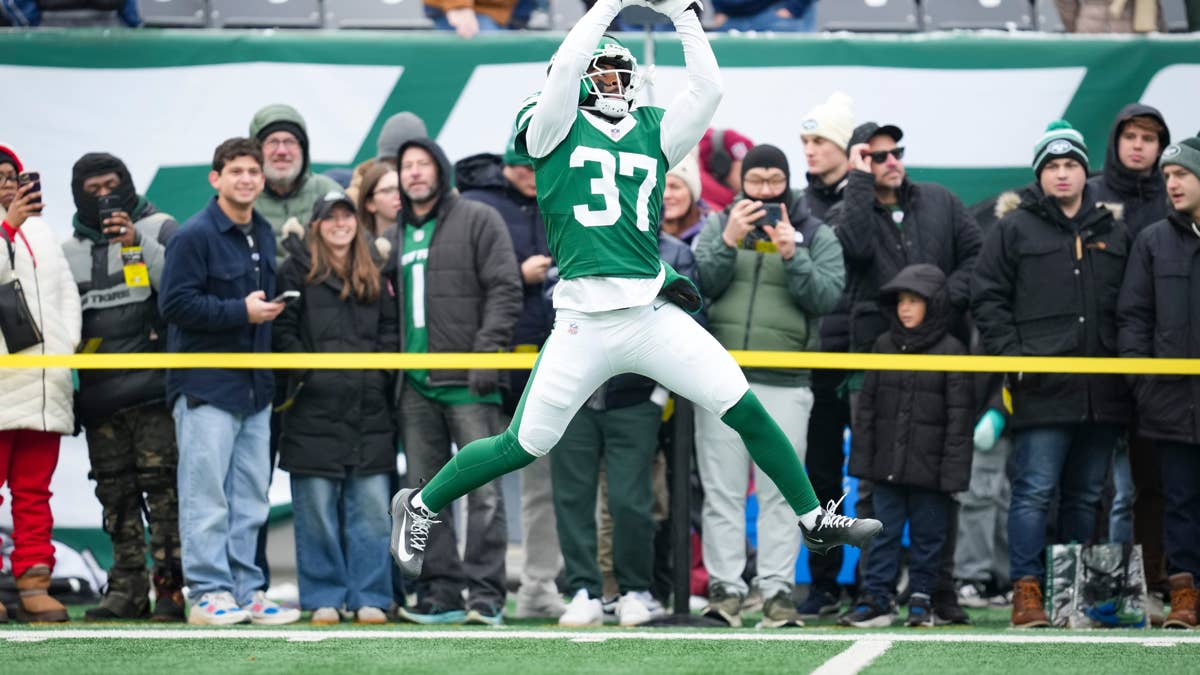 Jets CB Qwan'tez Stiggers Hospitalized After Collapsing at Practice