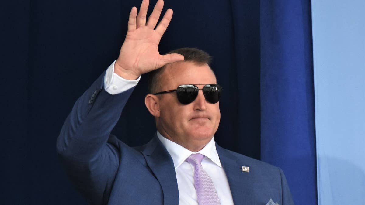 Jim Thome's All-Black Outfit Sparks Guardians Fan Fury
