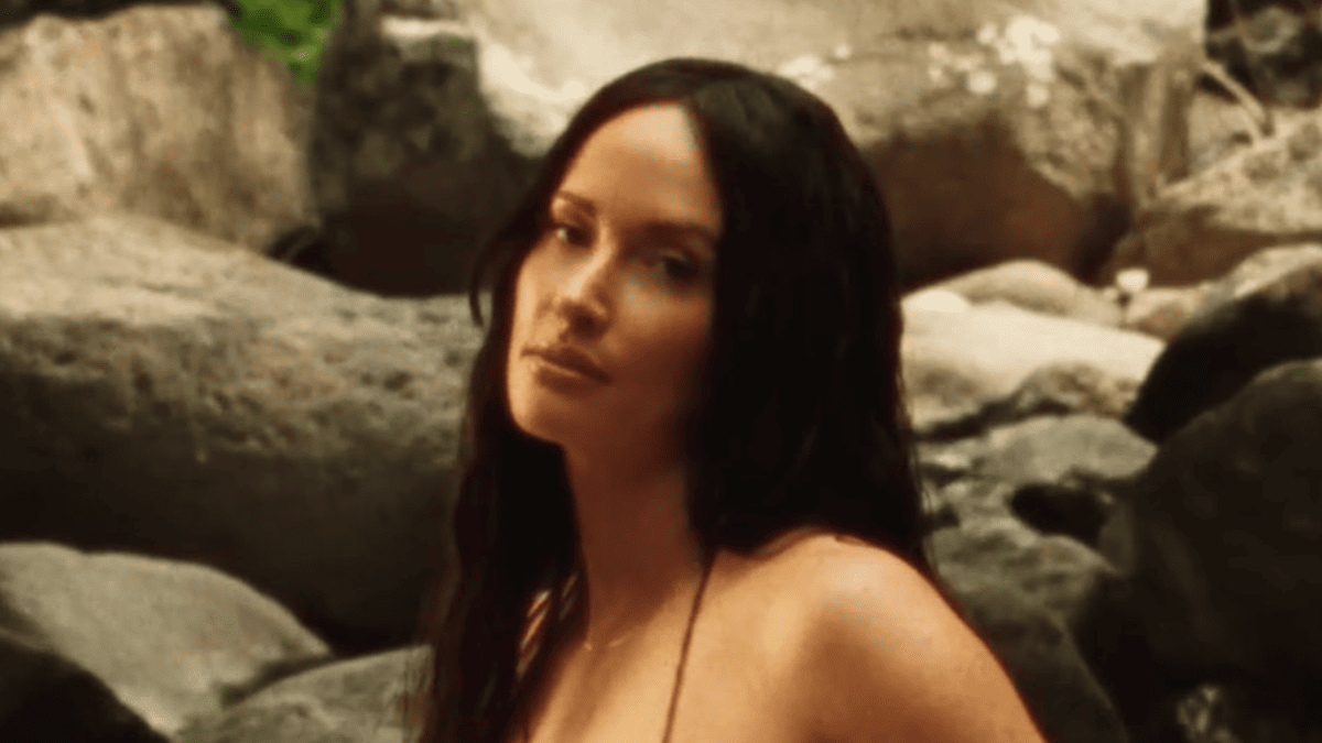 Kacey Musgraves Turns Up the Heat in Steamy Music Video at 37