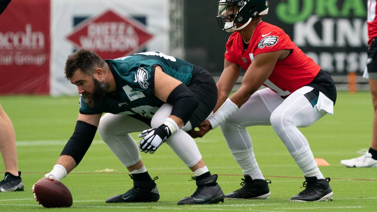 Kelce Defends Eagles' Handling of Hurts' Blood Clot Scare