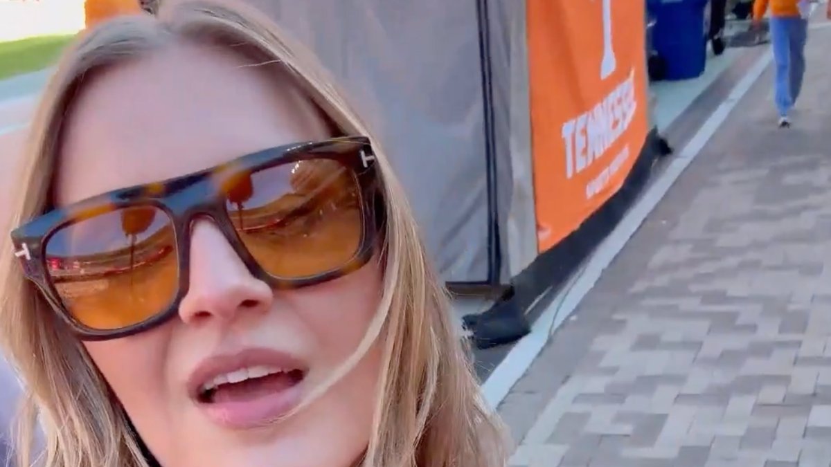 Kelsea Ballerini's Game-Day Look Sends Fans Into a Frenzy