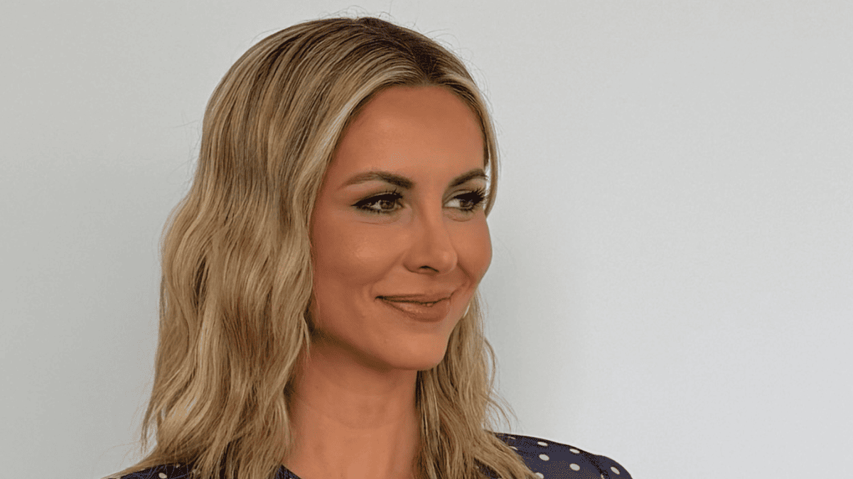 Laura Rutledge Stuns in Blue Dress, Steals Spotlight Ahead of NFL Draft