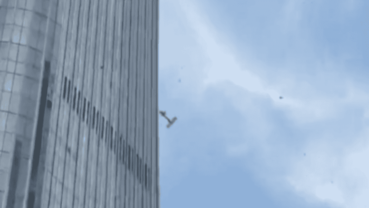 Light Plane Slams Into Beijing's Tallest Skyscraper, Sparks Evacuation