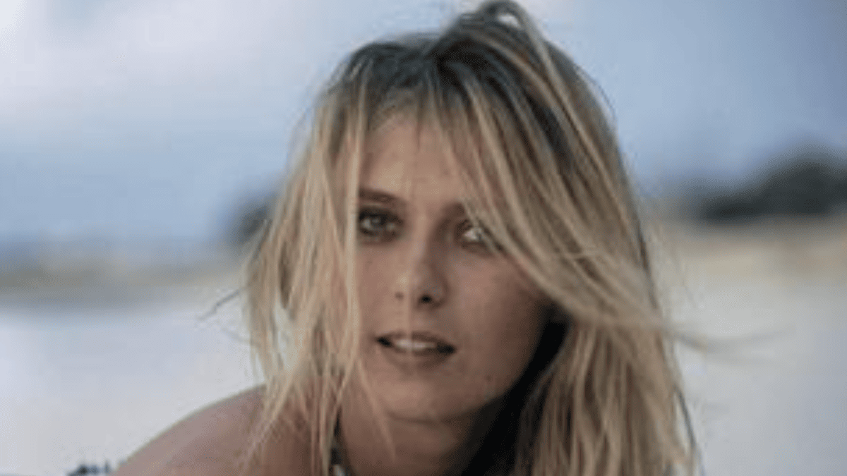 Maria Sharapova Sends Fans Into a Frenzy With Stunning Swimsuit Photo