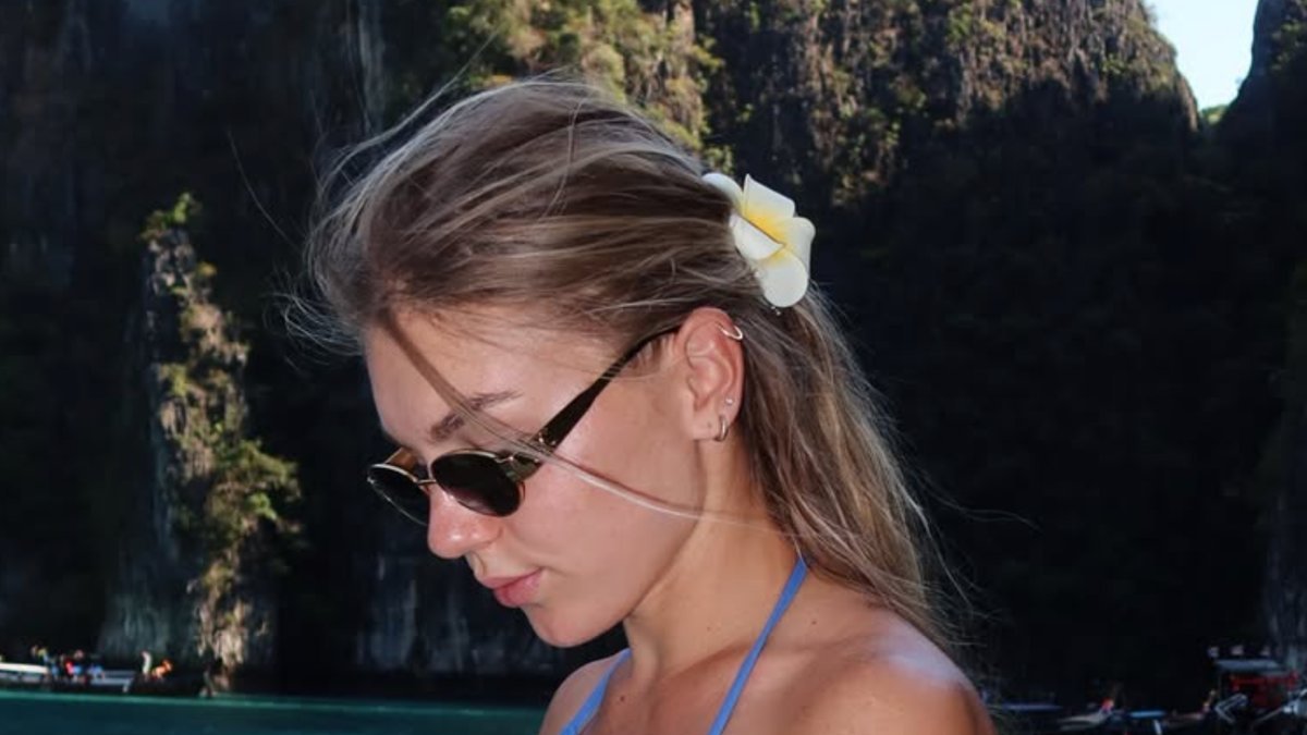 Maria Timofeeva's Rare Swimsuit Snaps Steal the Show Before Guangzhou Open