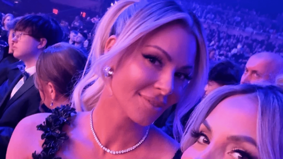 Maryse Steals WWE Hall of Fame Spotlight With Show-Stopping Black Dress