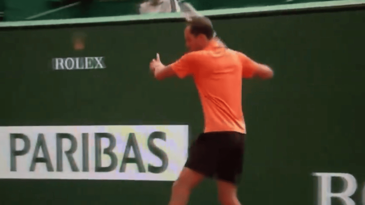 Medvedev's Monte-Carlo Meltdown: Racket Smash Spectacle Mars Shocking Double Bagel