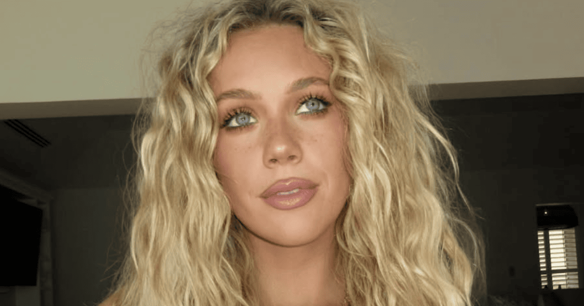 Megan Moroney's Orange Swimsuit Photo Ignites Instagram with 300K+ Likes