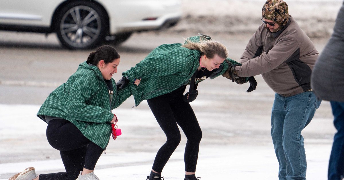 Midwest Sports Face Friday Night Disruption as 75 MPH Wind Storm Targets Three States