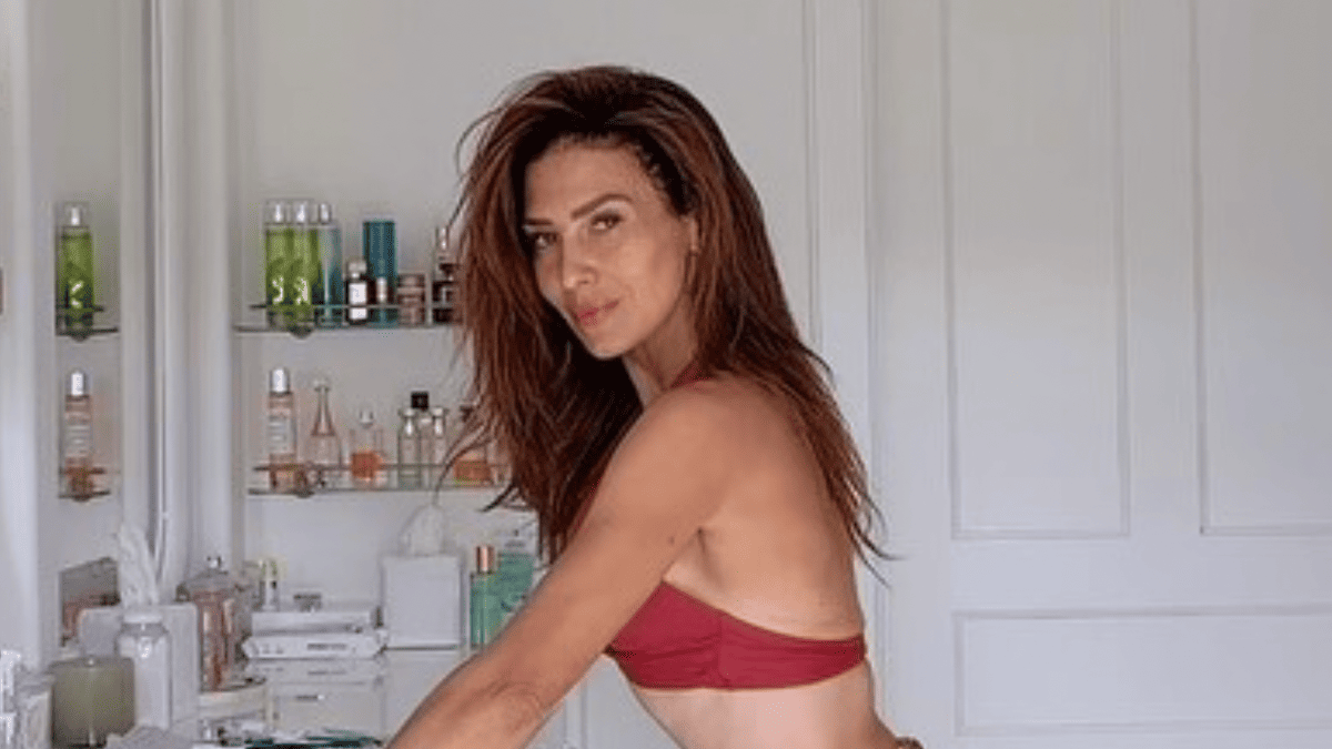 Mom of 7 Hilaria Baldwin Turns Heads with Bold Swimsuit Workout Video