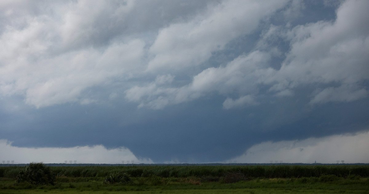 Monday's Tornado Threat Puts 12 States on High Alert
