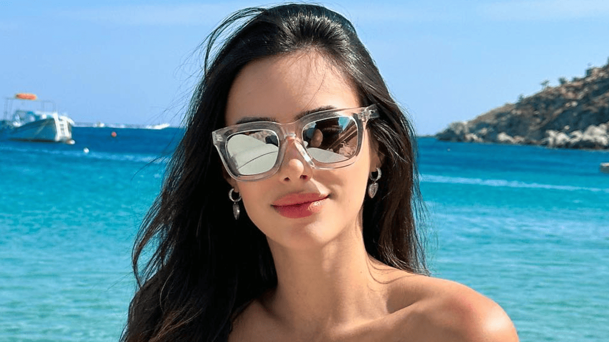 Neymar's Girlfriend Bruna Biancardi Steals Spotlight with Swimsuit Snapshot