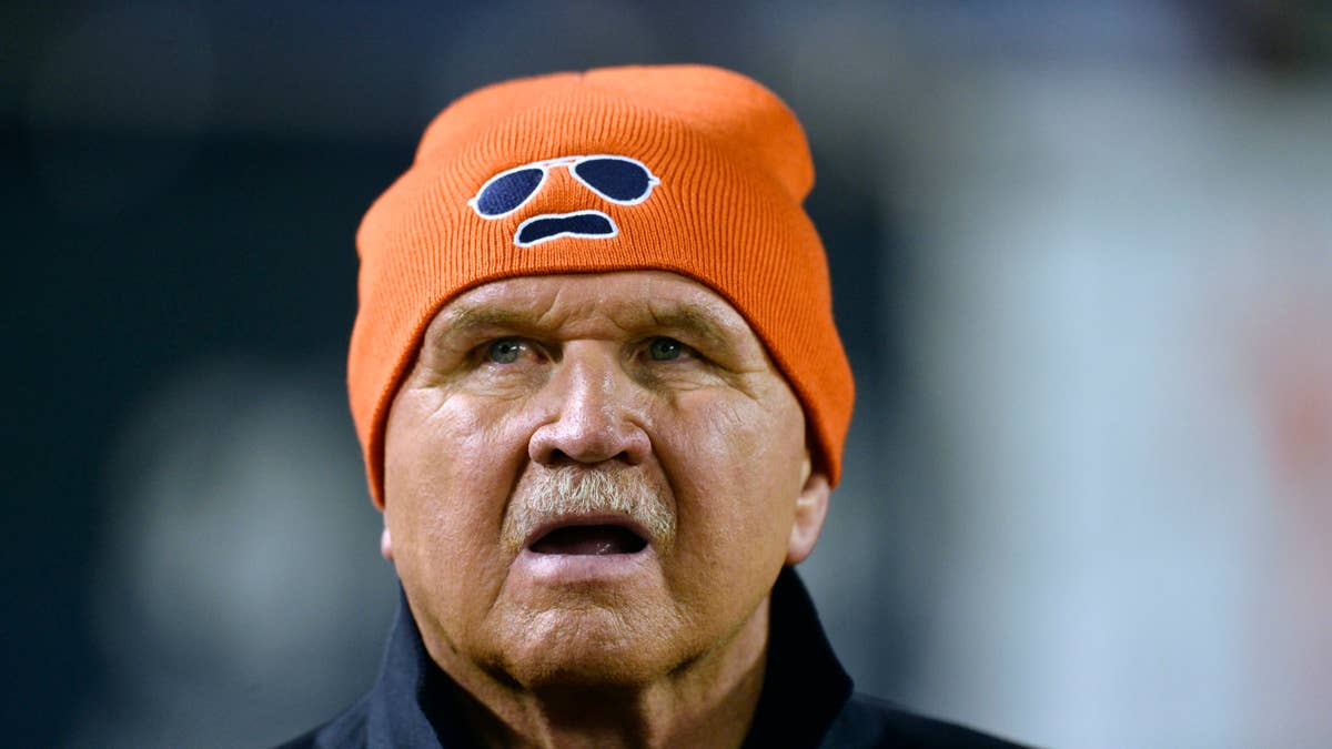 NFL Community Mourns the Loss of Bears Icon Mike Ditka at 86