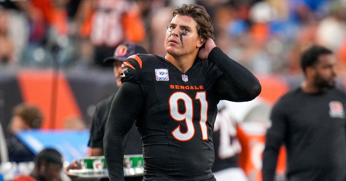 NFL Fans Demand Probe Into Ravens' Suspicious Hendrickson Signing