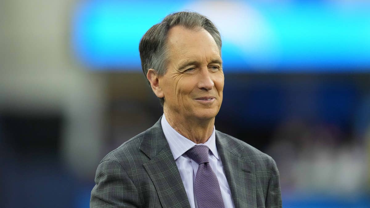 NFL Fans Fume Over Collinsworth's 2026 Thanksgiving Call