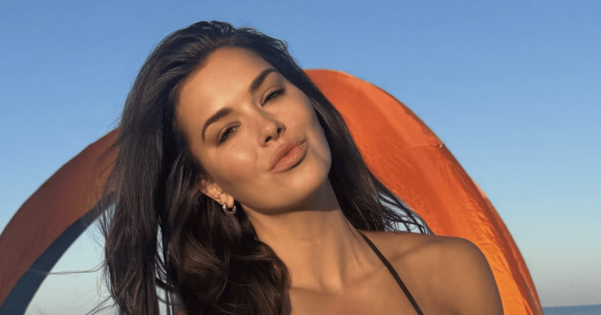 NFL Sideline Star Aileen Hnatiuk Ignites Social Media With Sizzling Swimsuit Snap