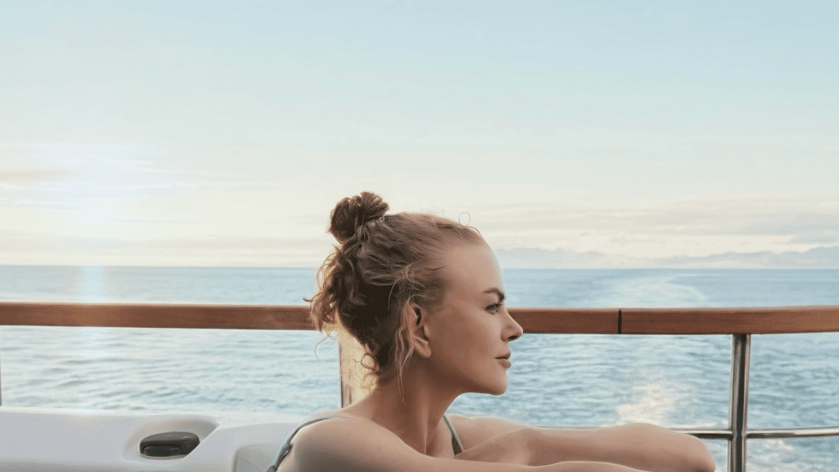 Nicole Kidman's Hot Tub Photo at 59 Sets Social Media Ablaze