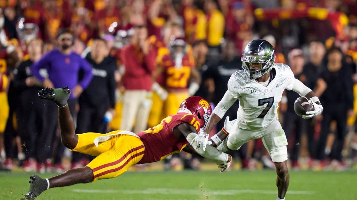 Oregon Wide Receiver Evan Stewart Arrested on DUII Charge
