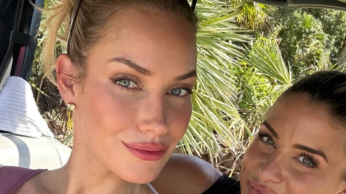 Paige Spiranac Turns Heads with Stunning Golf Cart Photo Featuring Fitness Star