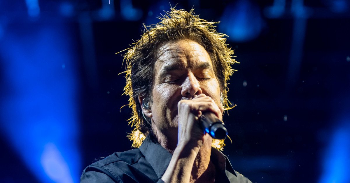 Pat Monahan Swears Off National Anthem After Mic Disaster at Levi's Stadium