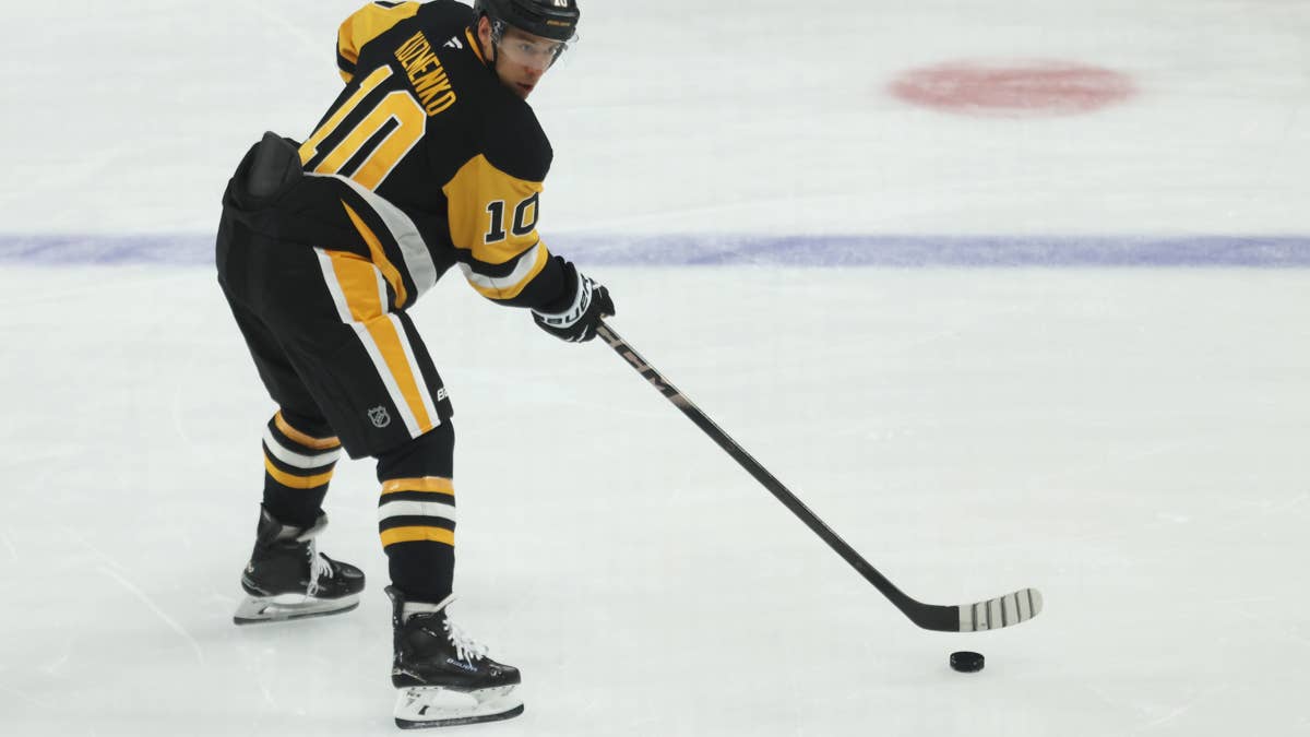 Penguins' Andrei Kuzmenko Takes Leave After Father Killed in Bear Attack