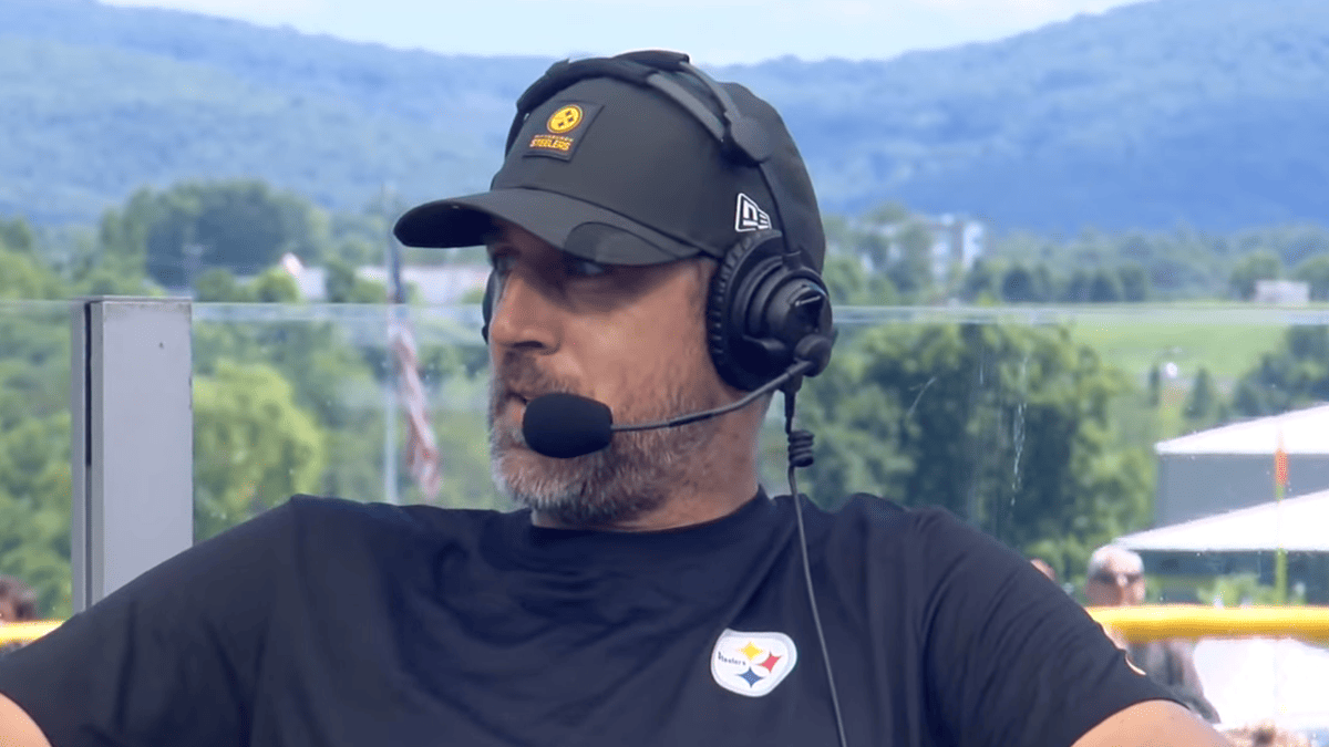 Rodgers Calls Fauci a 'Coward' in Fiery ESPN Rant