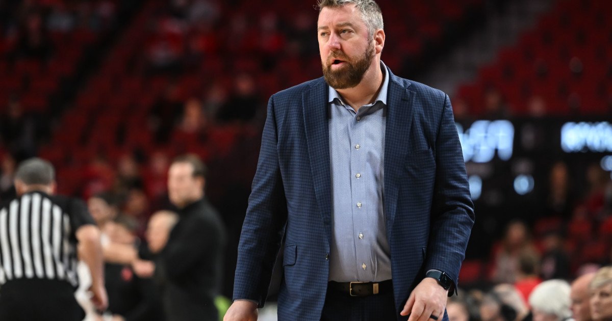 SEC Coach's Courtside Recruiting Stunt Sparks Outrage Ahead of March Madness