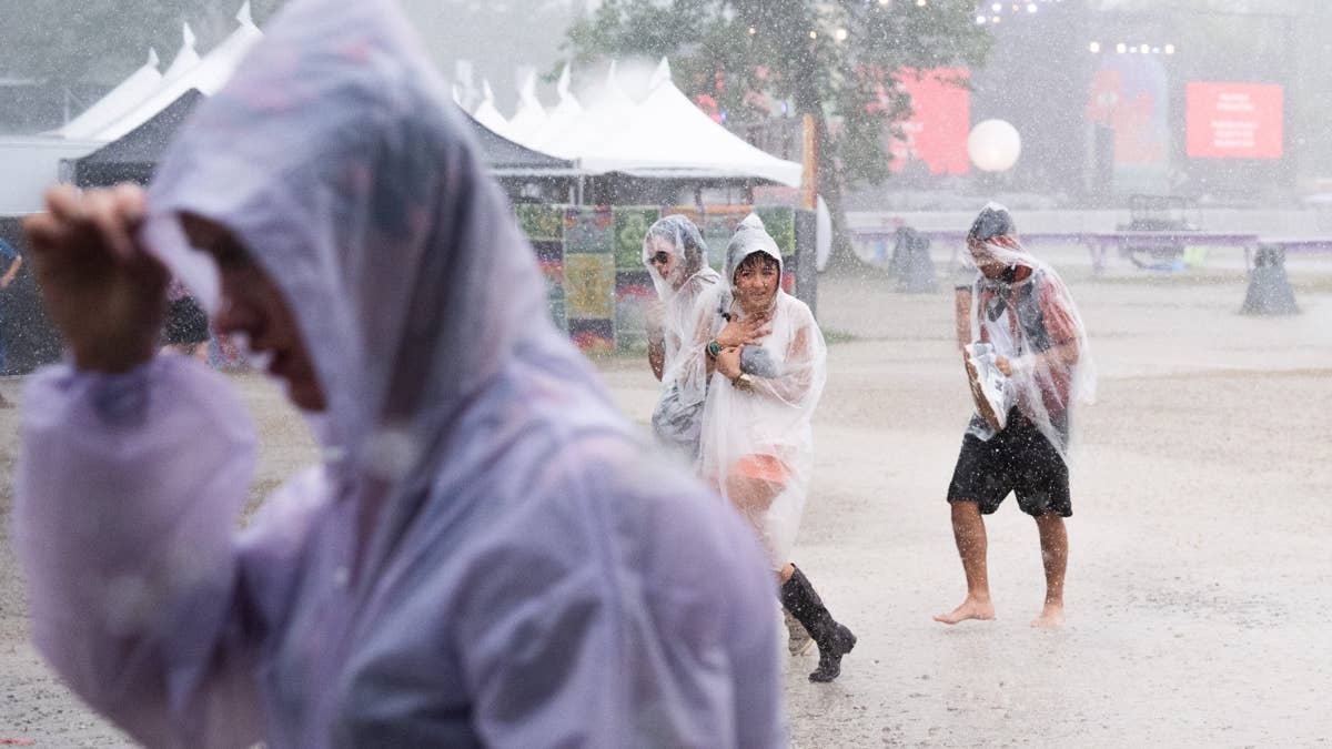 Severe Thunderstorm Drenches Texas, Louisiana, Mississippi With Flash Flood Risk