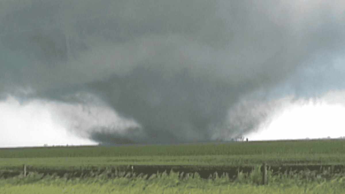 Severe Weather Alert: Strong Tornadoes Threaten Three States Monday Night