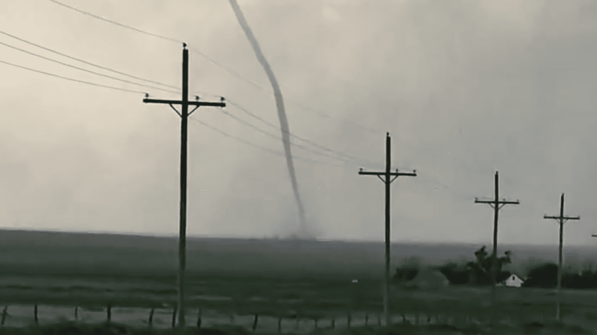 Severe Weather Alert: Tornado Threat Targets 4 States Wednesday Night