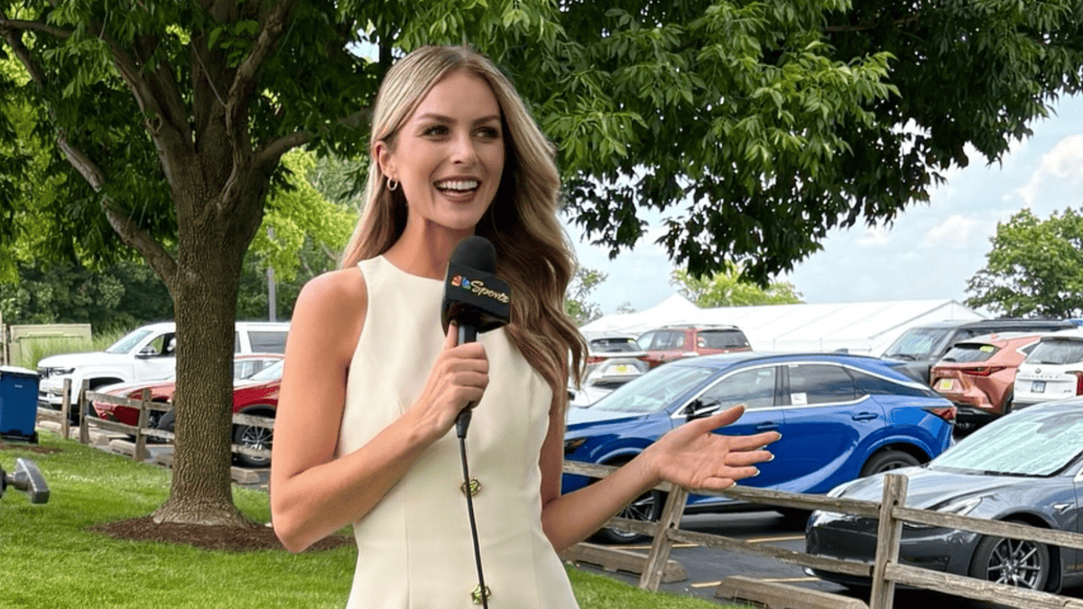 Sideline Reporter Hailey Hunter Cut by Penguins Just Weeks After Tying the Knot