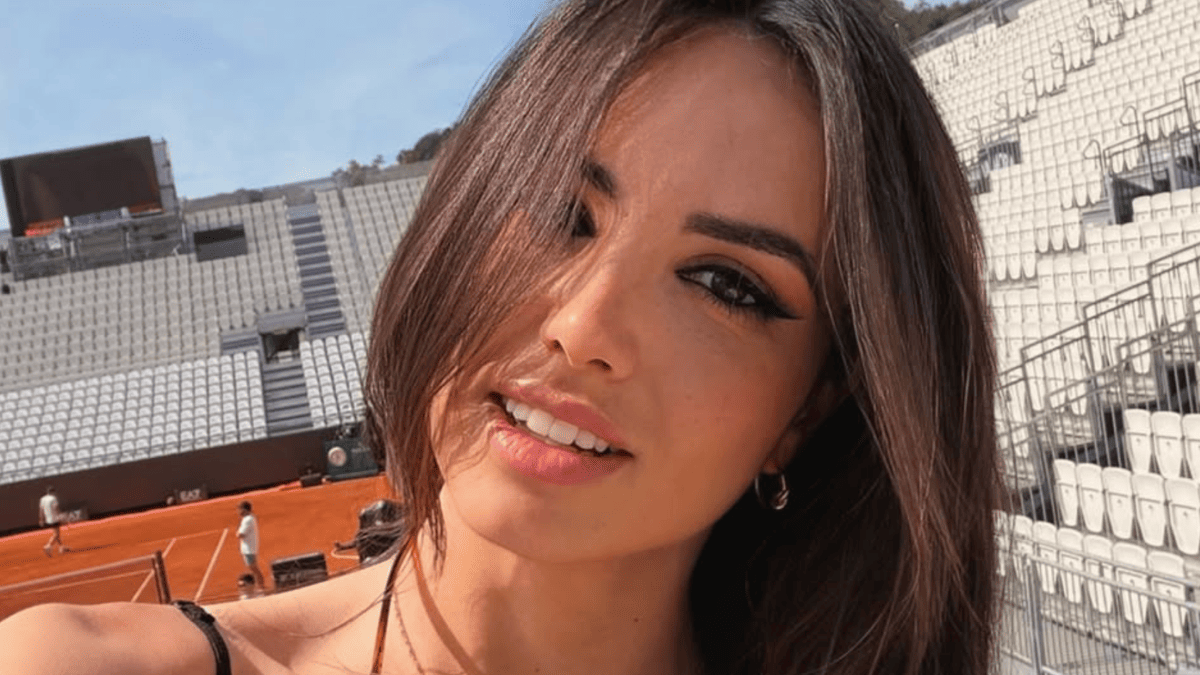 Sideline Stunner Giusy Meloni Turns Up the Heat in Black Swimsuit Photo