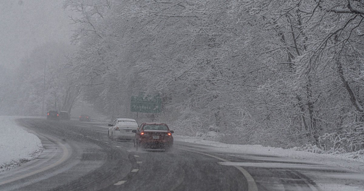 Sierra Snow Bomb: California & Nevada Ski Resorts Brace for Epic 30-Inch Dump