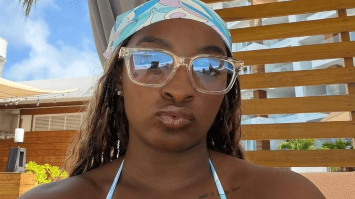 Simone Biles Responds to Criticism Over Vacation Photos: 'These Comments Make Me Sad'