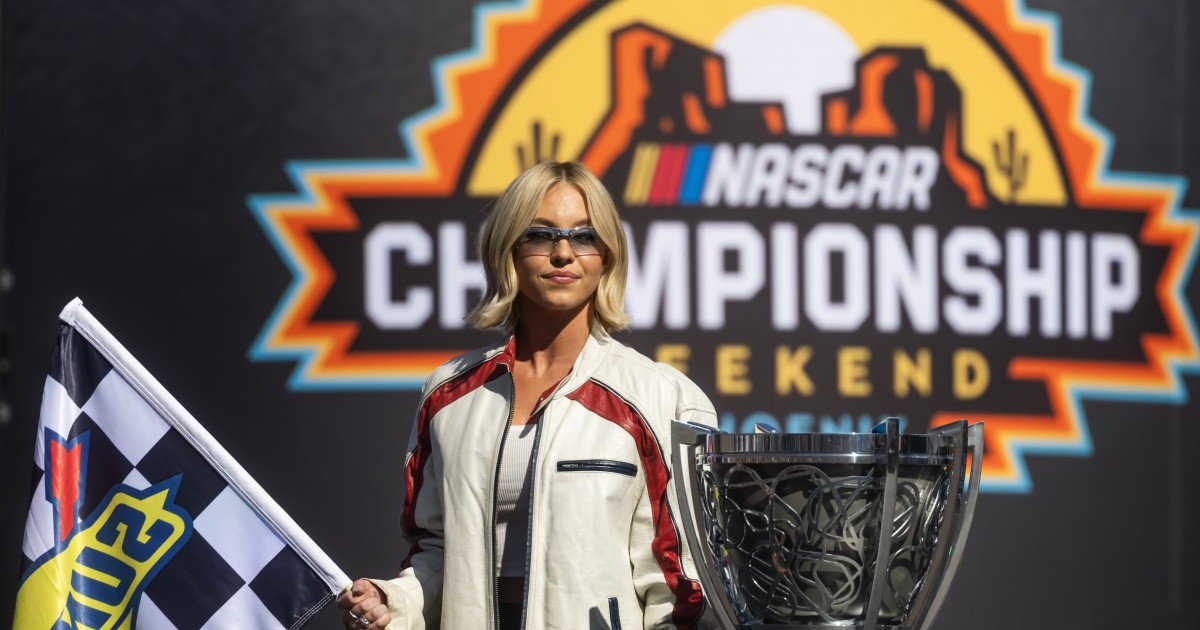 Soccer World Buzzing: Sydney Sweeney & Pulisic Romance Rumors Debunked