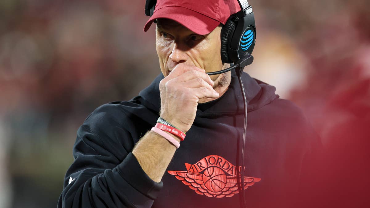Sooners Fans Boil Over: Venables on the Hot Seat After Michigan Flop