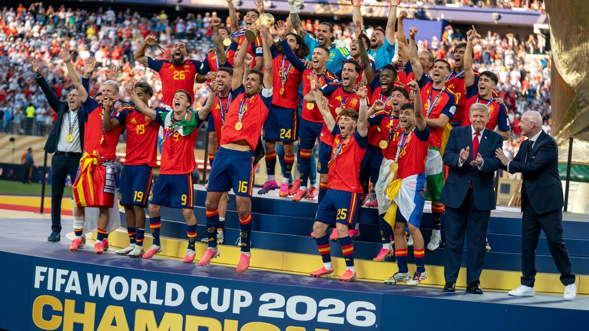 Spain's World Cup Victory Photo Snubs President Trump, Fans Applaud